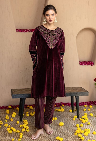 WINE EMBROIDERED PHERAN SET